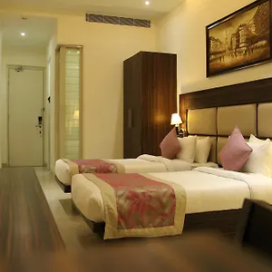 Bhawna Clarks Hotel